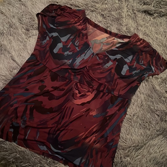 Patterned empire waist top - Picture 2 of 4